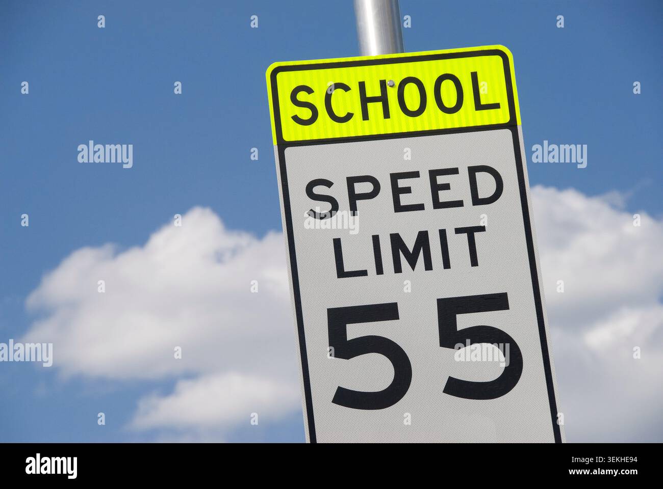 Speed limit 25 sign hi-res stock photography and images - Alamy