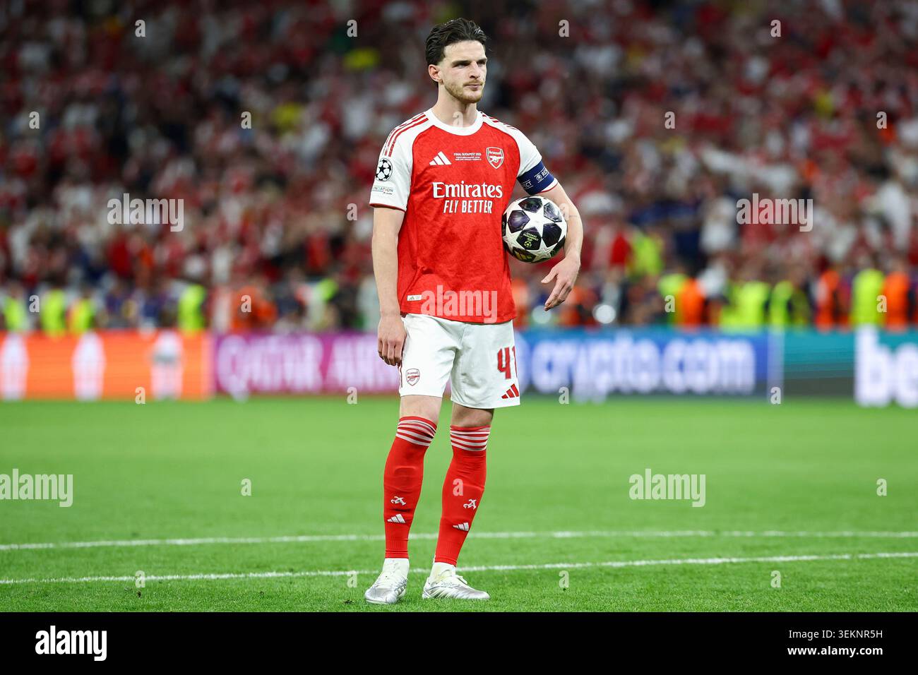 Declan Rice of Arsenal takes his penalty during the Paris Saint-Germain ...