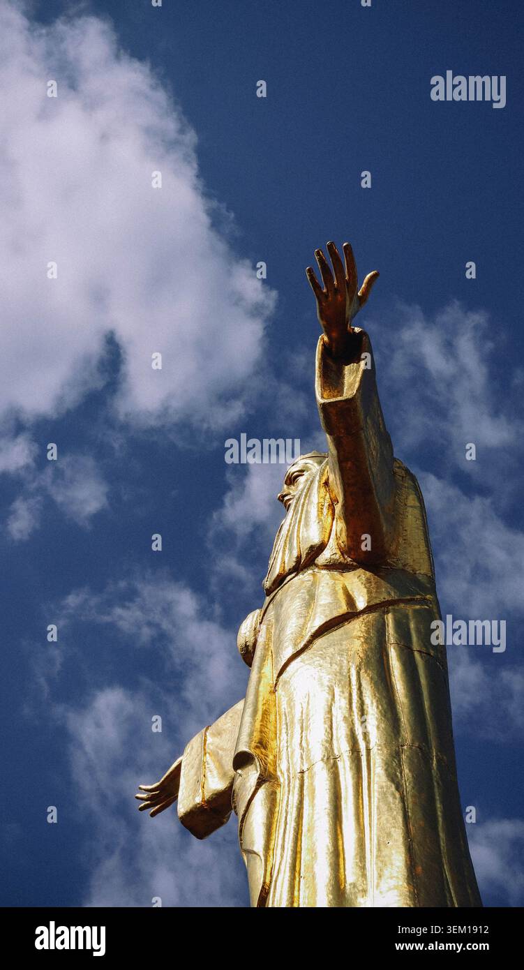 Jesus christ statue hi-res stock photography and images - Alamy