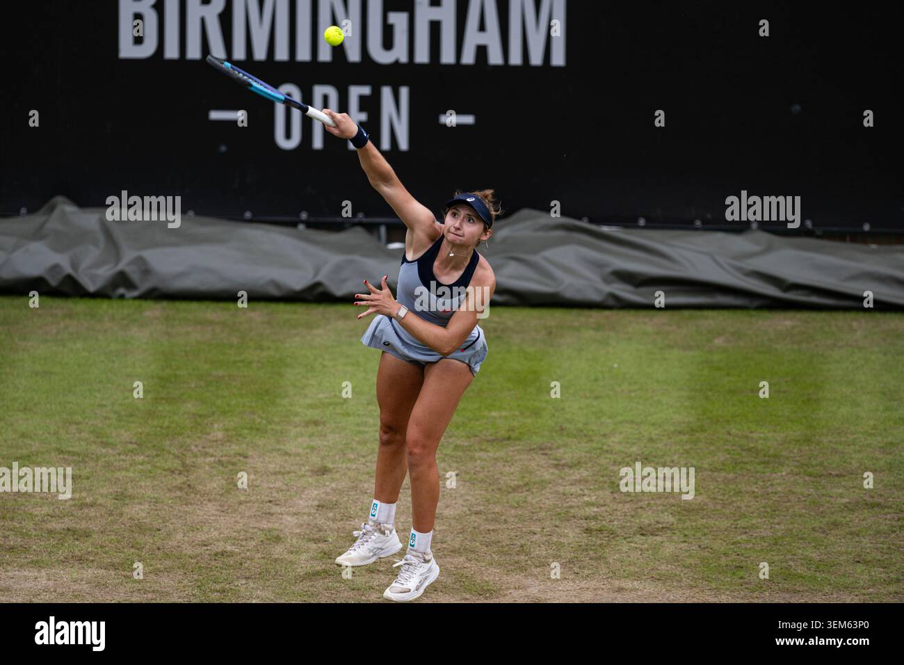 5th June 2026; The Edgbaston Priory Club, Birmingham, Midlands, England; 2026 Lexus Birmingham Open Tennis, Day Seven; Mary Stoiana (USA) serves in her quarter final match against Rebeka Masarova (SUI) Stock Photo