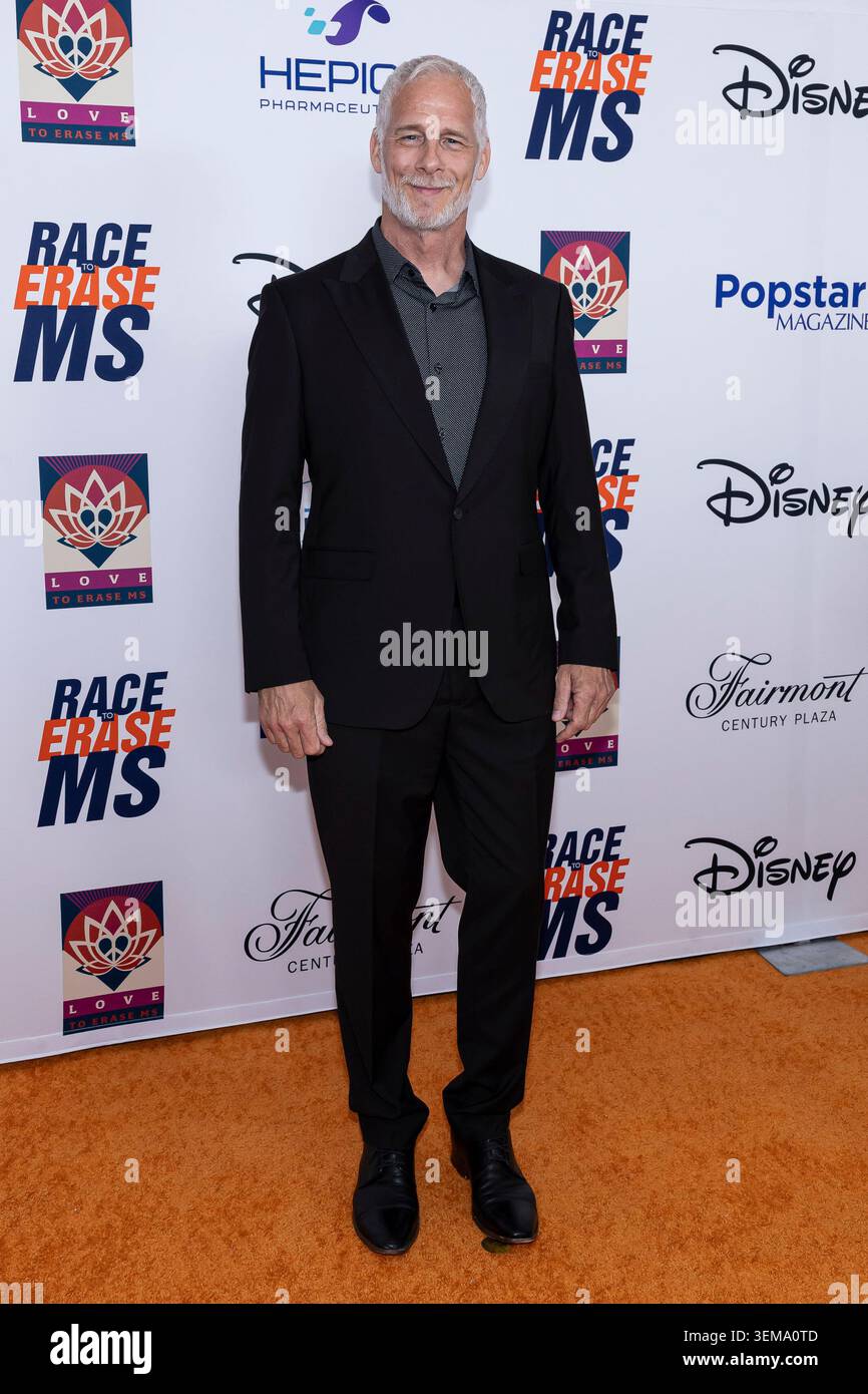Mark Anderson attends the arrivals of the 33rd Annual Race To Erase MS ...