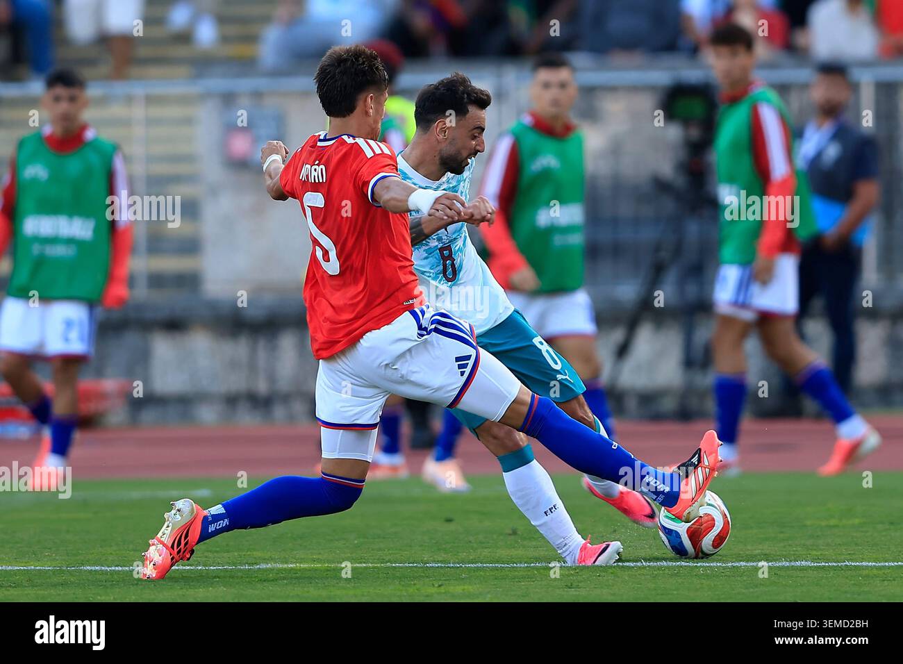 Bruno Fernandes of Portugal, Ivan Roman of Chile during the friendly ...