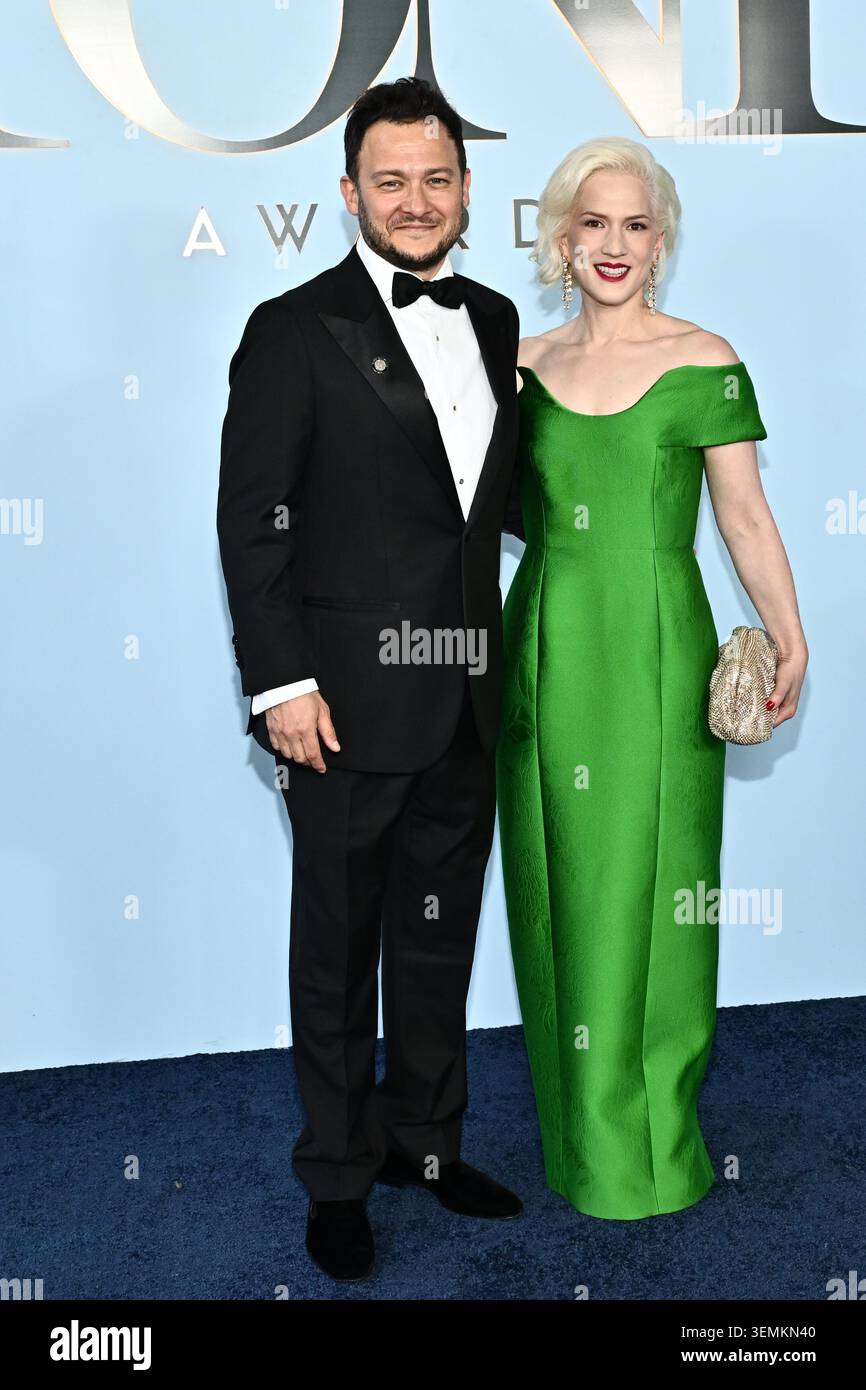 Mark Rosenblatt, left, and Amy Abrahams arrive at the 79th Tony Awards ...