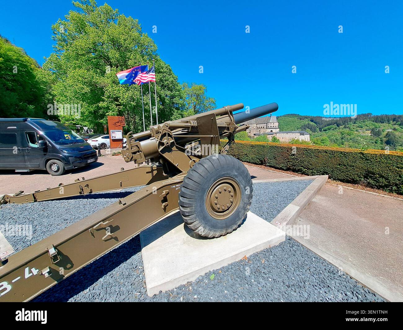 Howitzer world war ii hi-res stock photography and images - Alamy