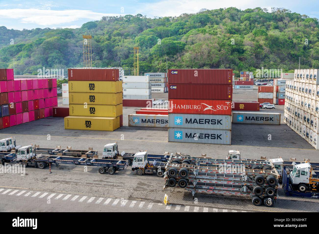 Commercial shipping network hi-res stock photography and images - Alamy