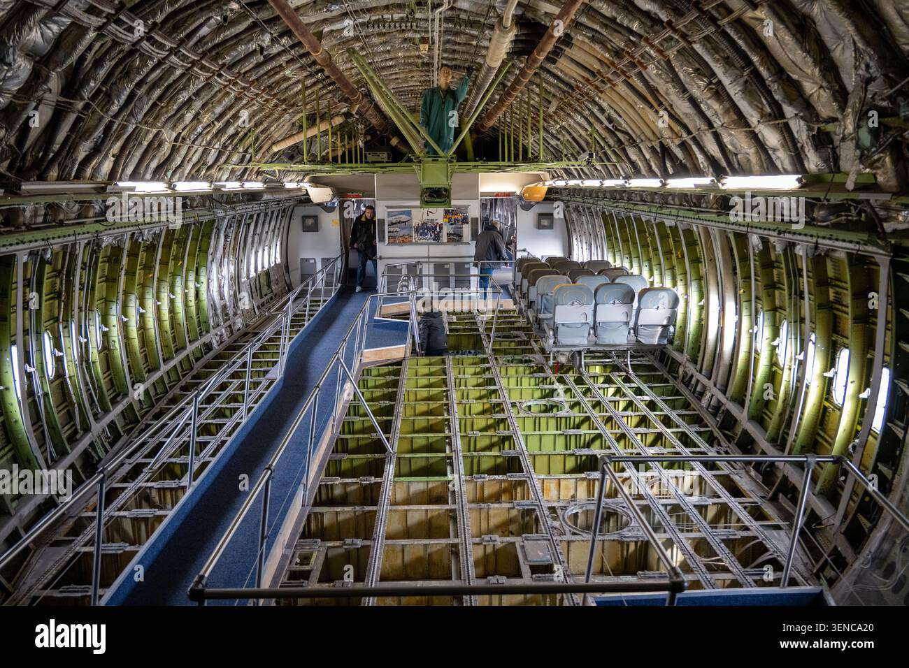 Metal jet airframe construction hi-res stock photography and images - Alamy