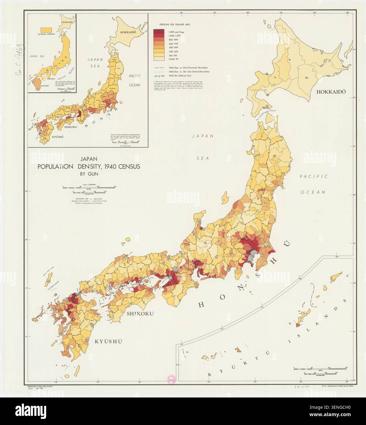 1947 engraved map japan population density hi-res stock photography and