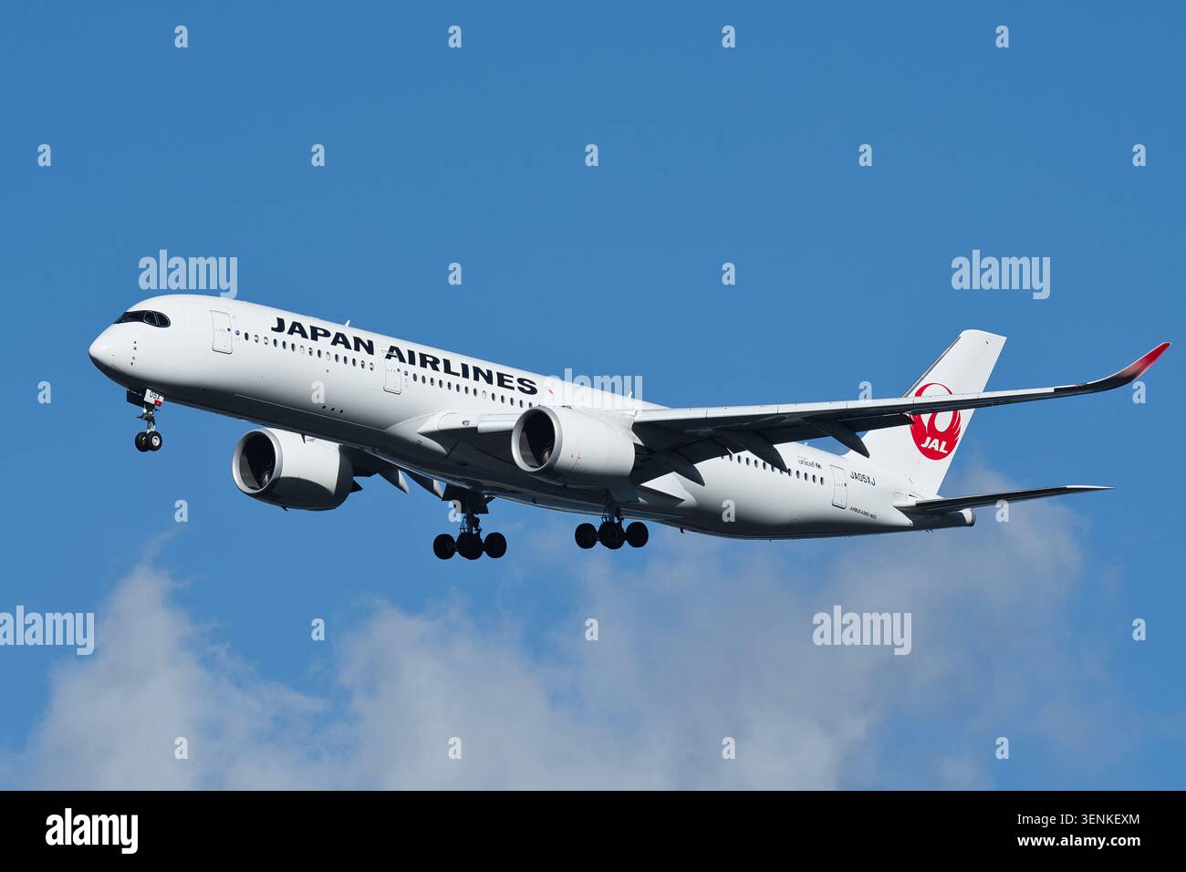 Japan Airlines (JAL) Airbus A350-900 (JA08XJ) passenger plane in