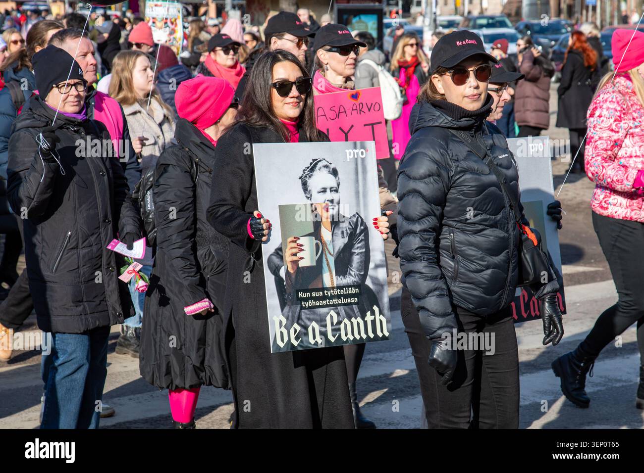 Womens social and political union hi-res stock photography and images ...