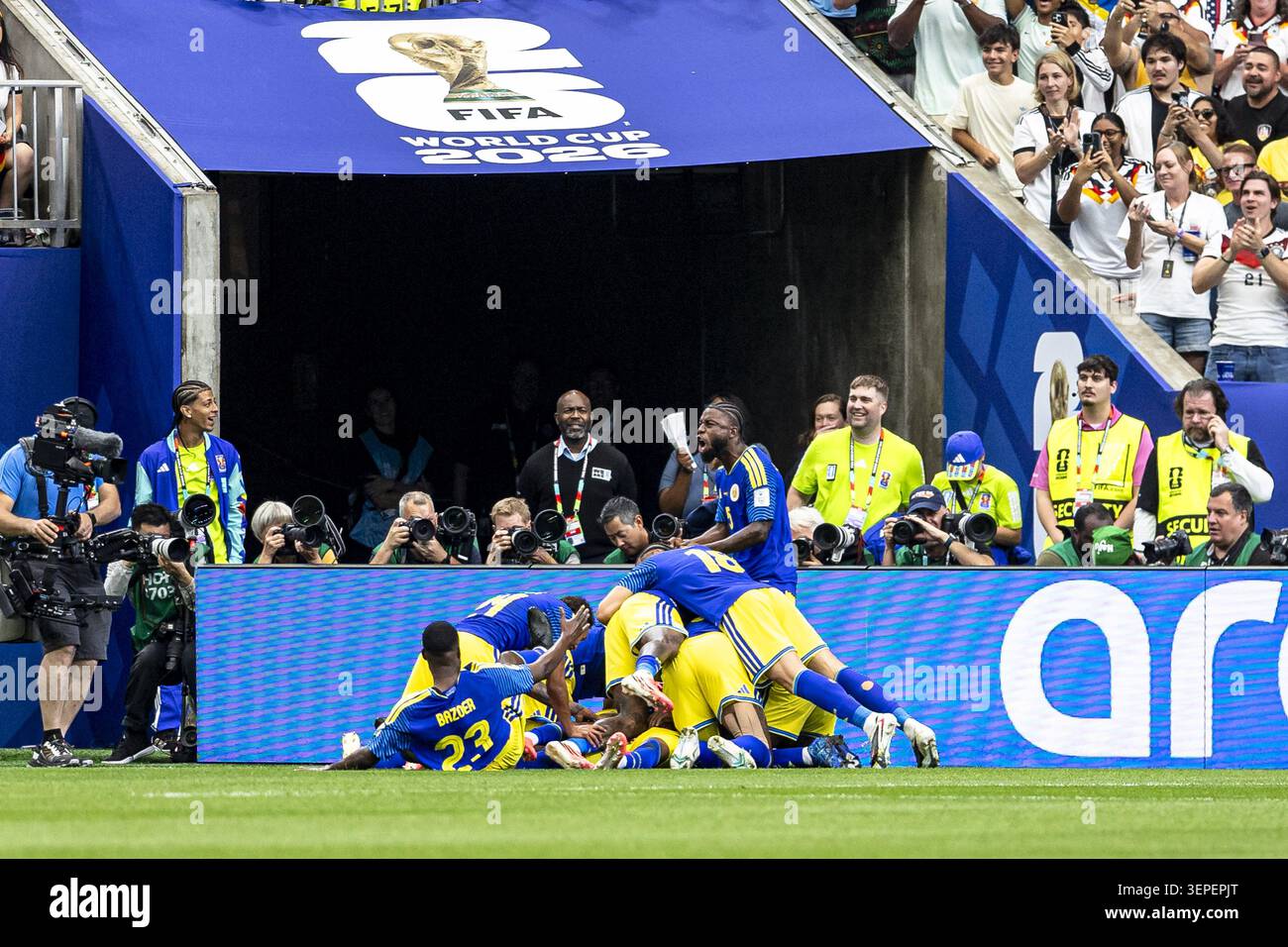 world-cup-2026-curacao-team-photo-hi-res-stock-photography-and-images