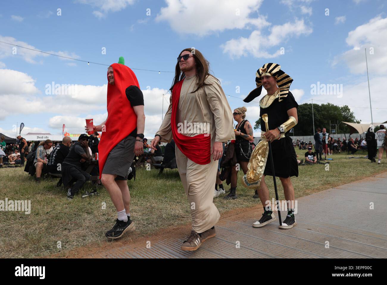download festival fancy dress What I wore to Download Festival 2017
