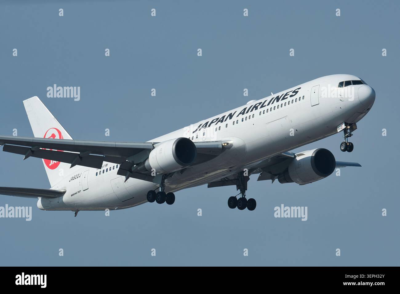 767 300er japan hi-res stock photography and images - Alamy
