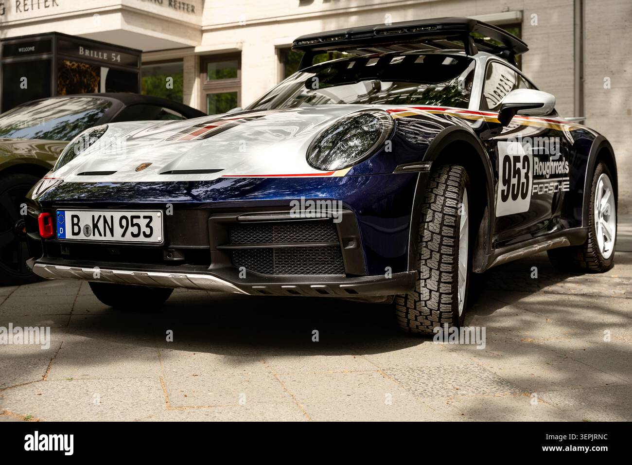 【よしぼぉ】 Porsche 953 hi-res stock photography and images - Alamy