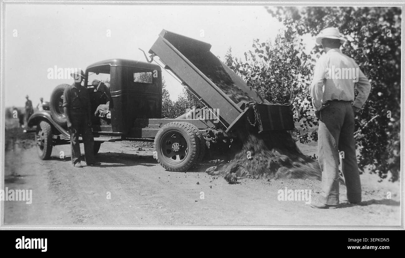 Earthmoving machinery operation Black and White Stock Photos & Images ...