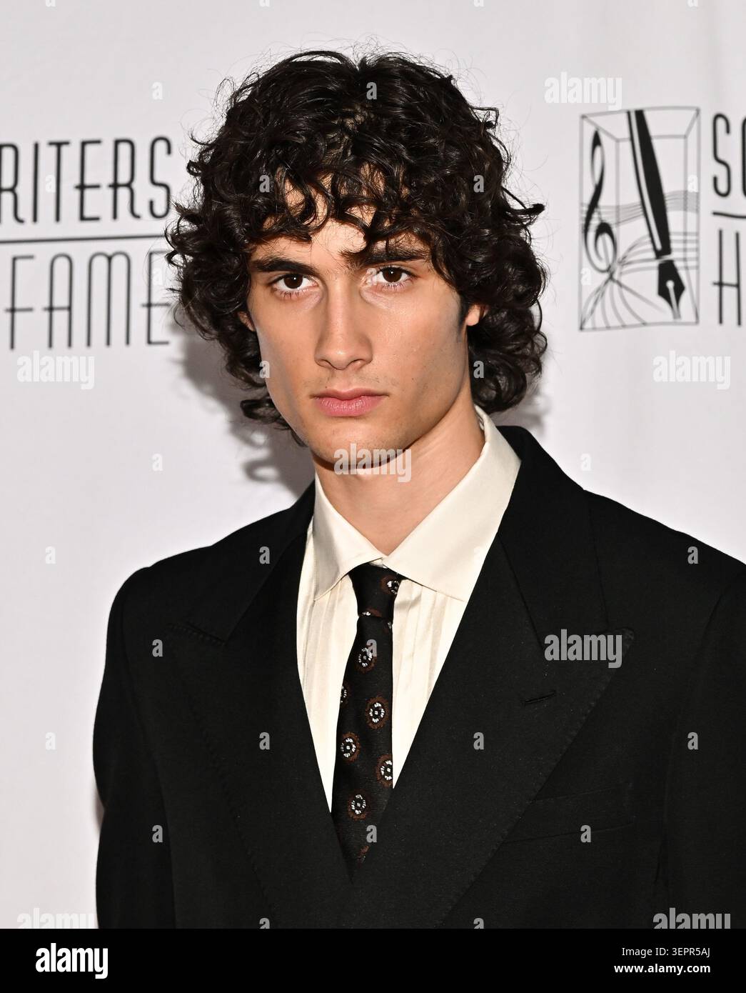 Sombr Attends The 55th Annual Songwriters Hall Of Fame Induction And sombr-attends-the-55th-annual-songwriters-hall-of-fame-induction-and
