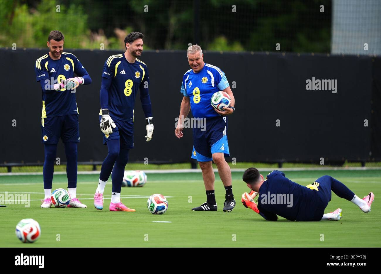 Scotland goalkeeper coach Chris Woods (centre right) with goalkeepers ...