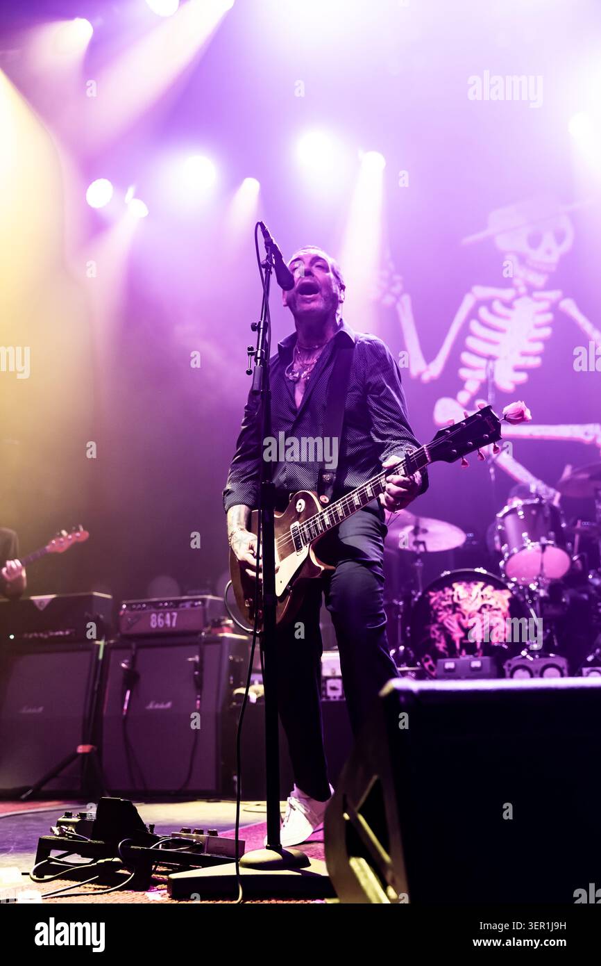 IPA85763280 - London: Social Distortion live at Koko. Pictured: Mike ...