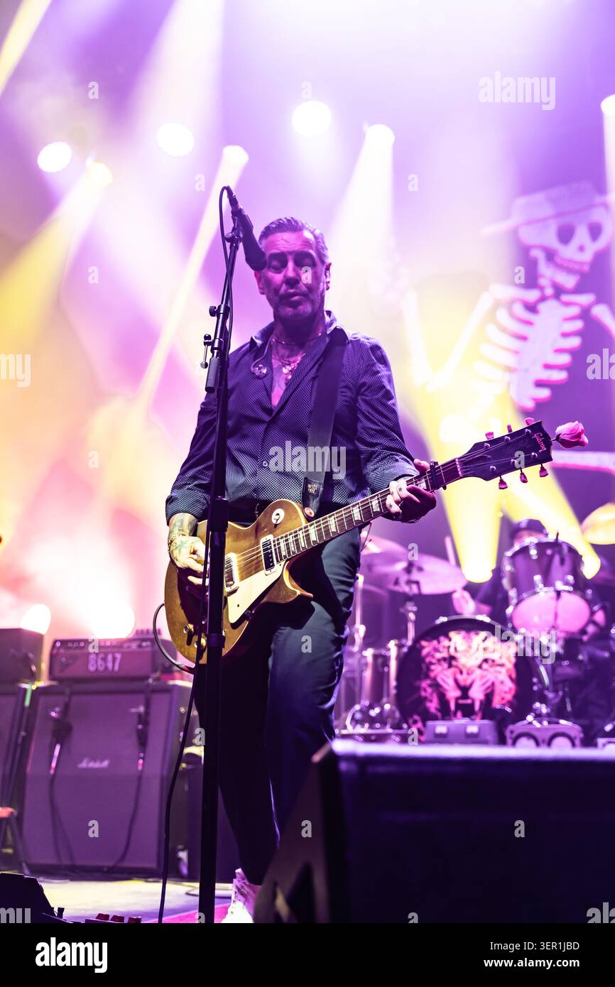IPA85762909 - London: Social Distortion live at Koko. Pictured: Mike ...