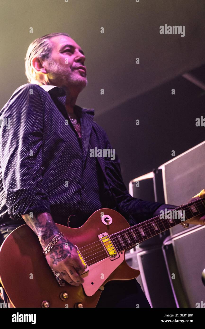 IPA85763281 - London: Social Distortion live at Koko. Pictured: Mike ...