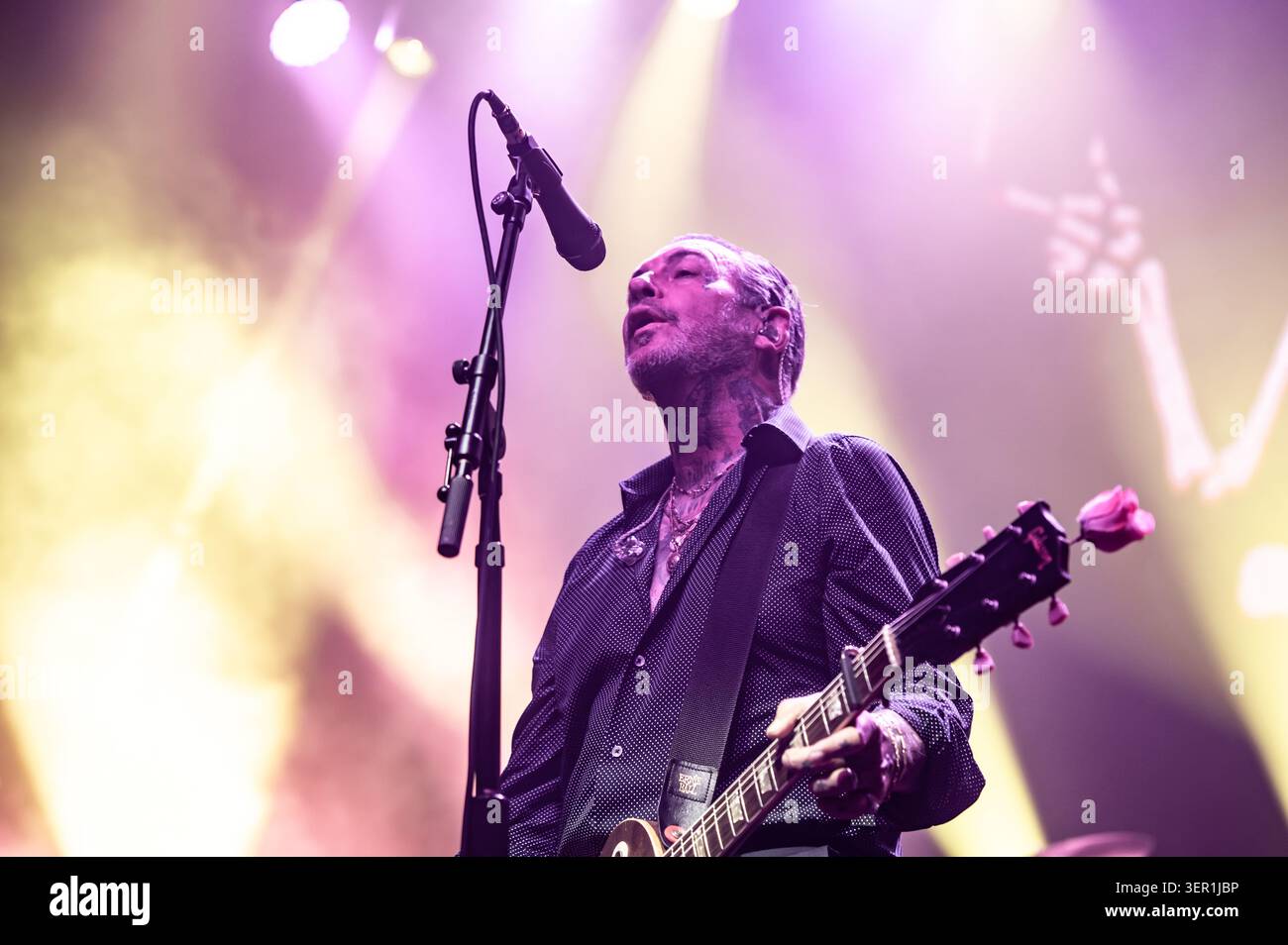 IPA85762877 - London: Social Distortion live at Koko. Pictured: Mike ...