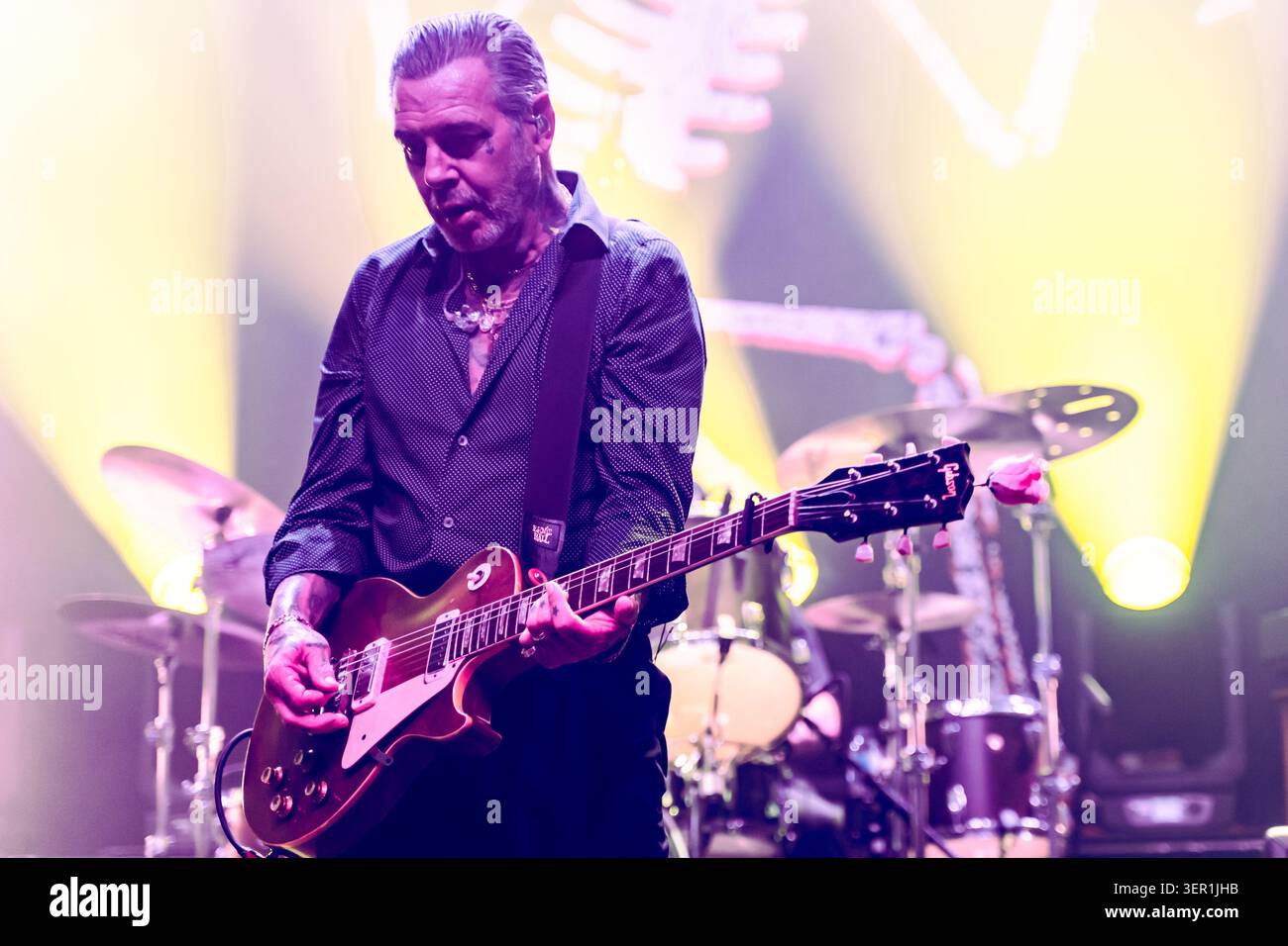 IPA85763276 - London: Social Distortion live at Koko. Pictured: Mike ...