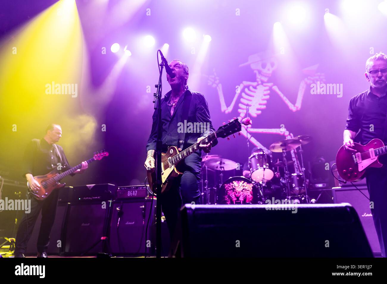 IPA85763277 - London: Social Distortion live at Koko. Pictured: Mike ...