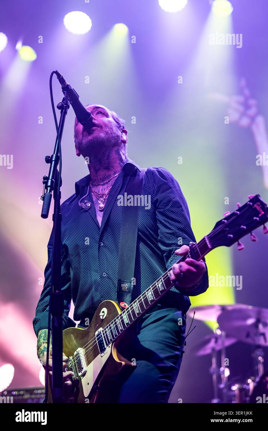 IPA85763391 - London: Social Distortion live at Koko. Pictured: Mike ...