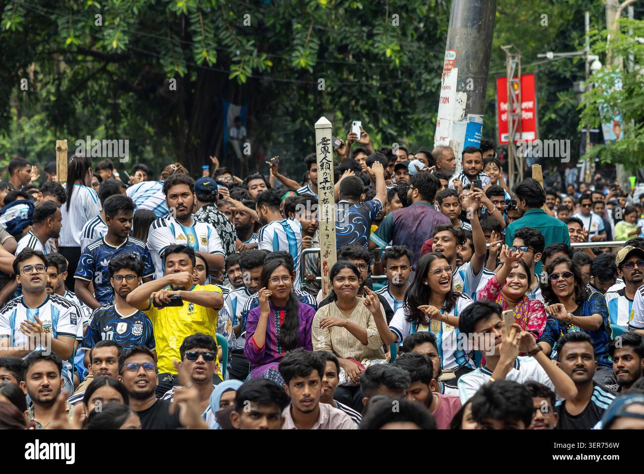 football-fans-react-as-they-watch-the-2026-fifa-world-cup-football