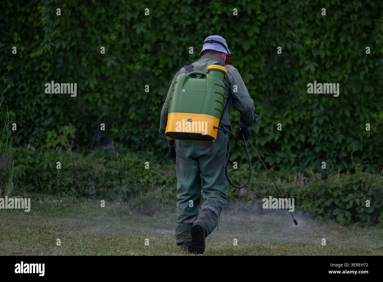 Residential mosquito treatment hi-res stock photography and images - Alamy