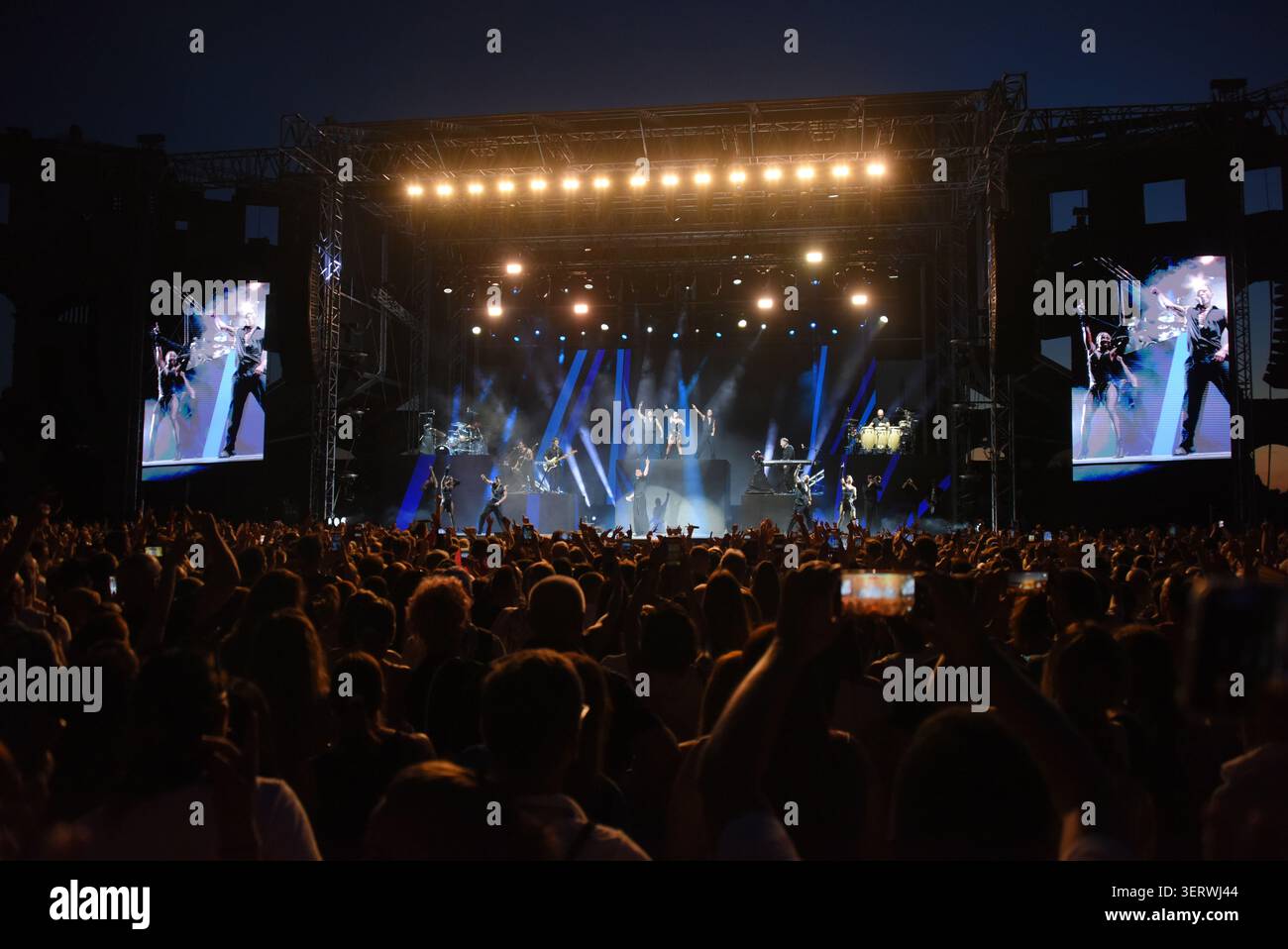 ricky-martin-performed-at-the-arena-as-part-of-the-ricky-martin-live