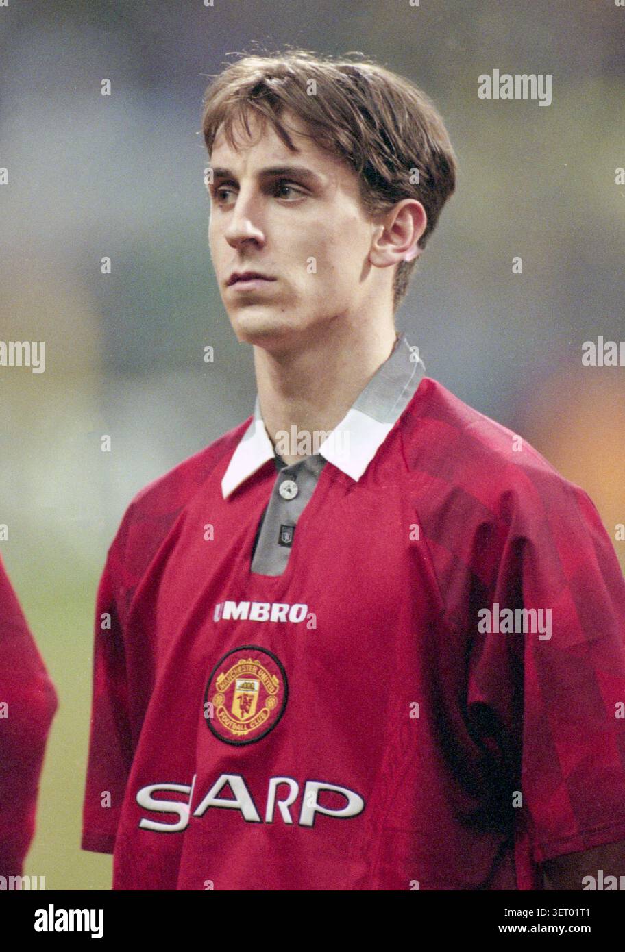 Gary neville 1996 hi-res stock photography and images - Alamy