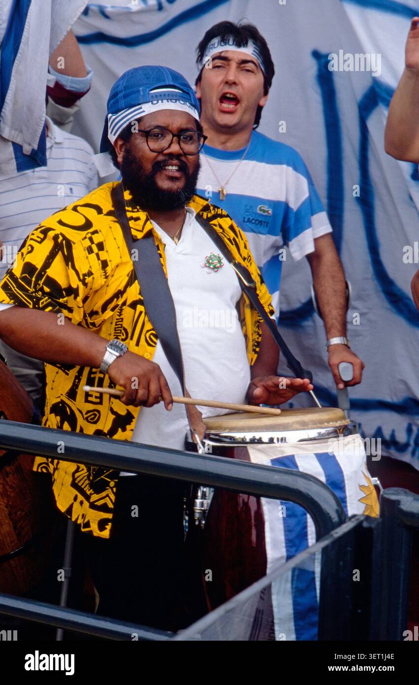 World cup italia 90 uruguay hi-res stock photography and images