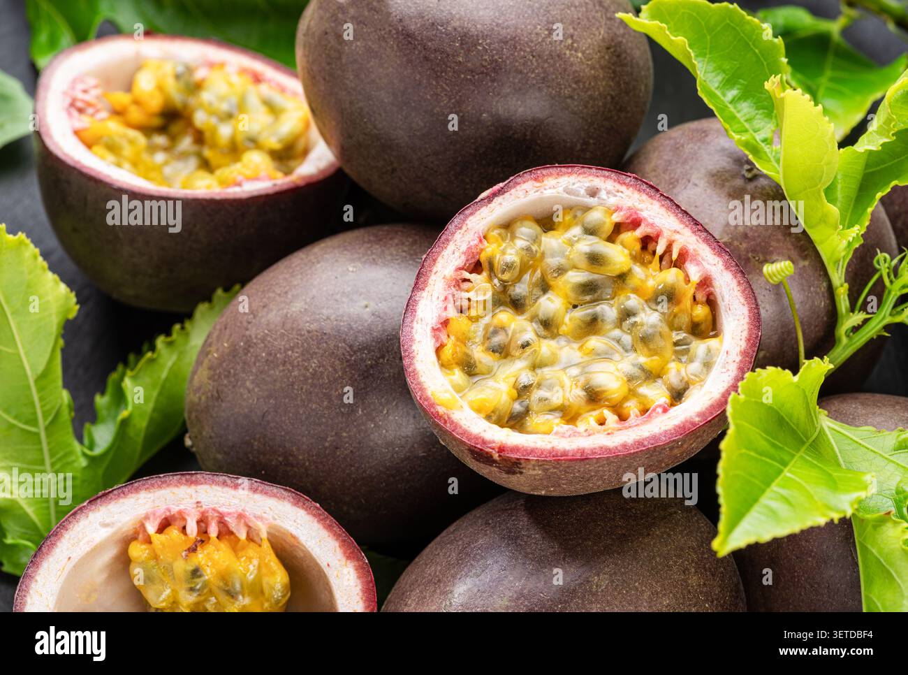 Marakuja hi-res stock photography and images - Alamy