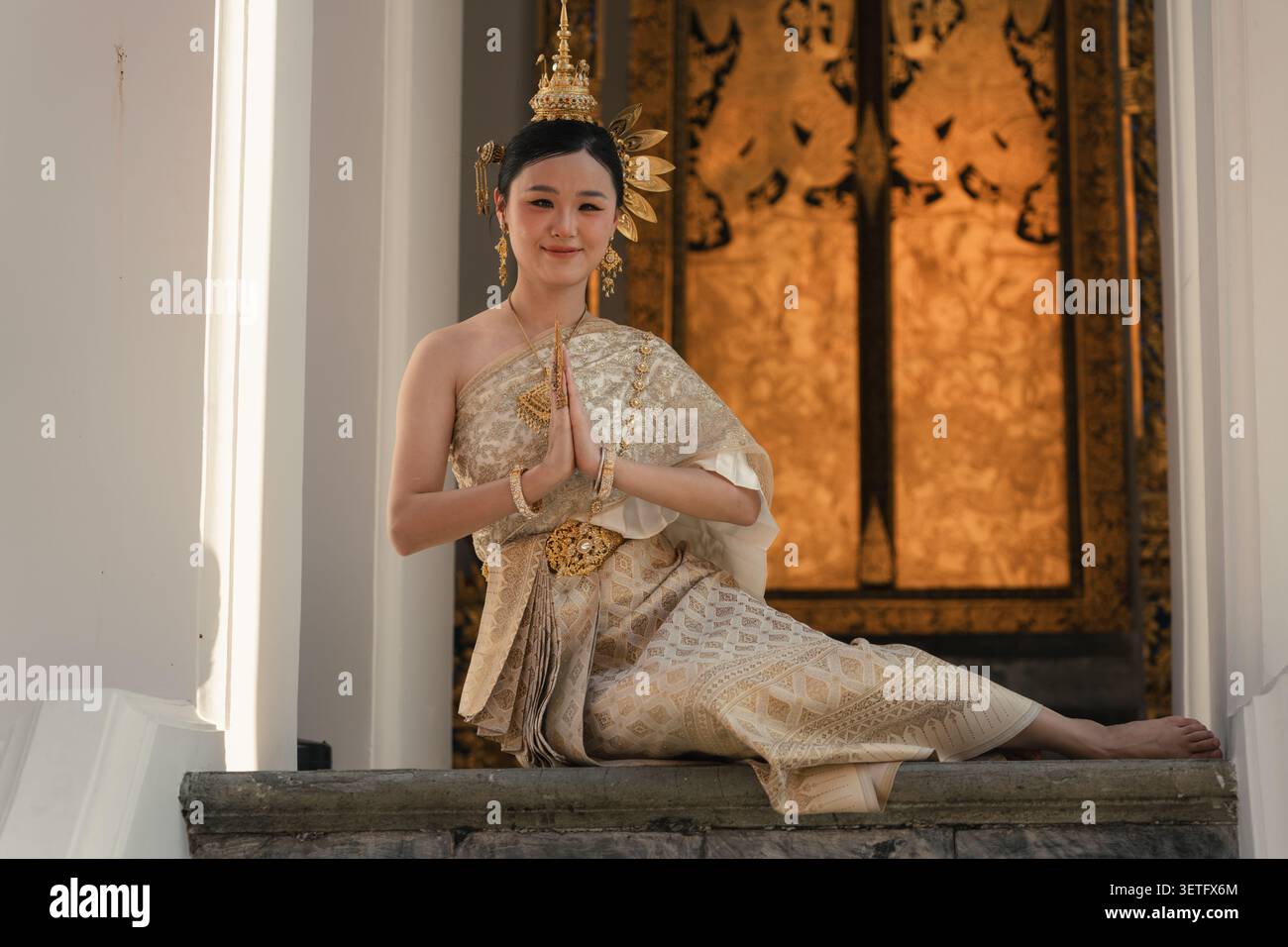 bangkok ladies dress traditional hi-res stock photography and images terani mother of the bride dress 262m7252