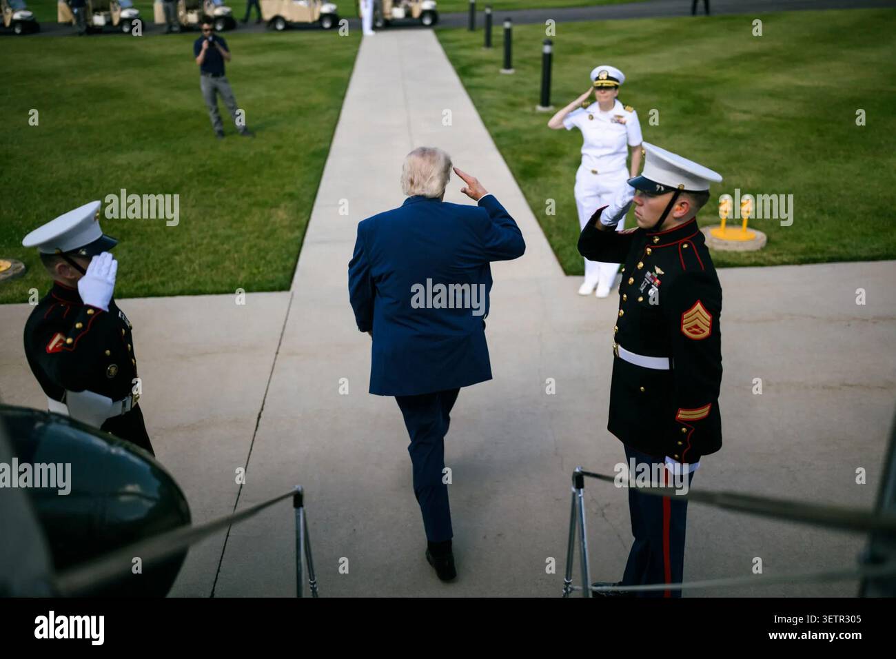 2026 salute to service tour hi-res stock photography and images - Alamy