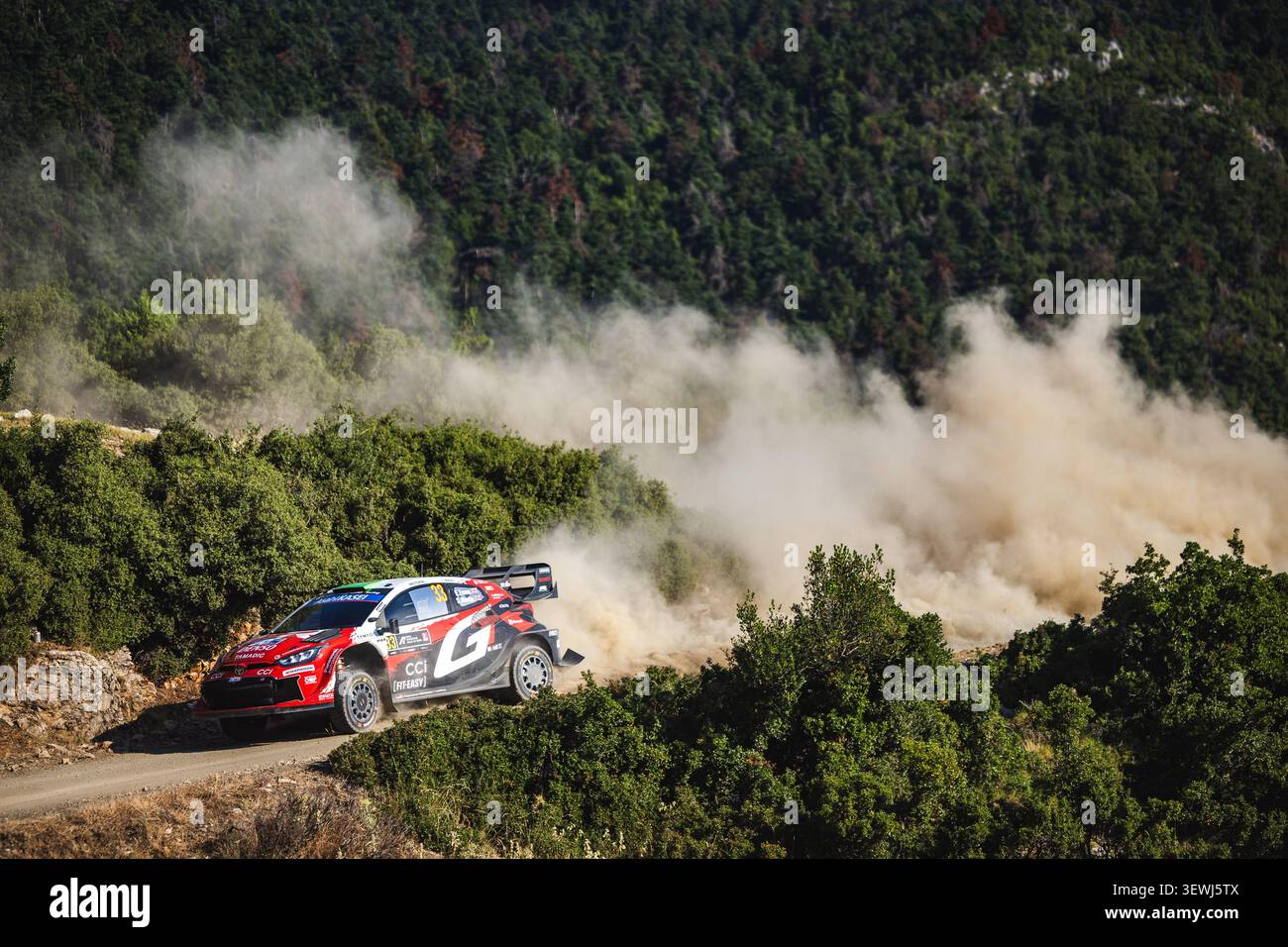 IPA86128437 - 33 Elfyn EVANS, Scott MARTIN, Toyota GR Yaris Rally1 ...