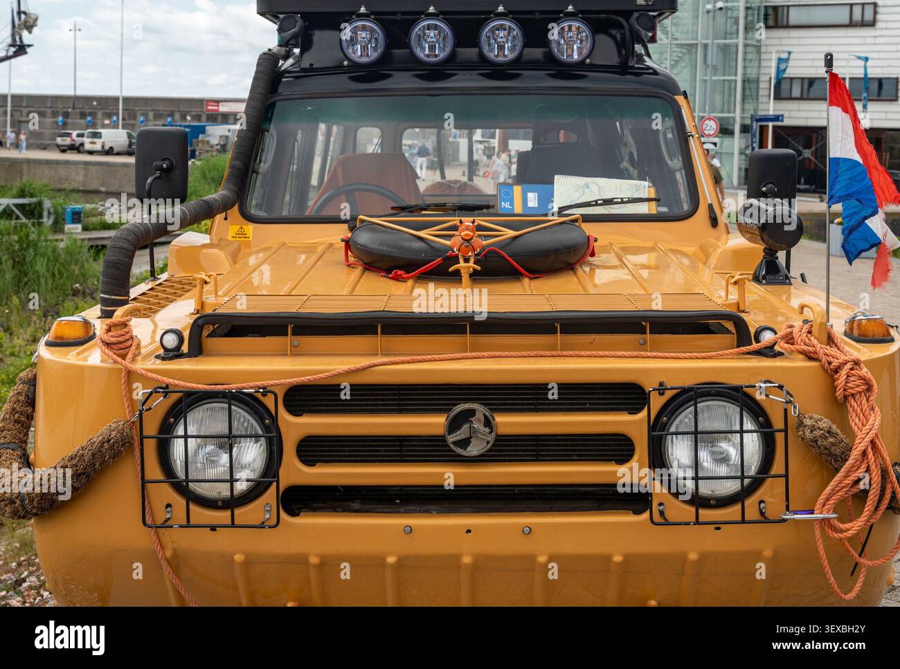 Jeep old hi-res stock photography and images - Alamy
