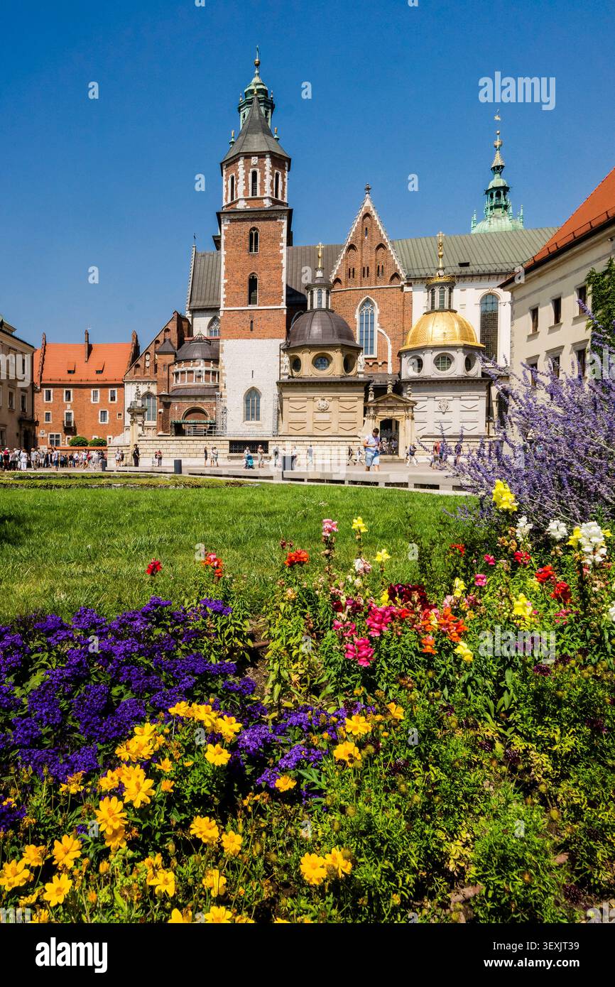 Wawel Cathedral, exterior and gardens, Polish national shrine, Krakow, Poland, eastern Europe Stock Photo