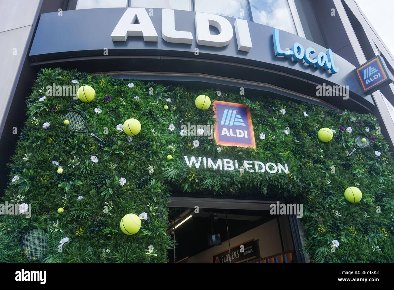 Aldi Racket Wimbledon championships 2026 hi-res stock photography and images - Alamy