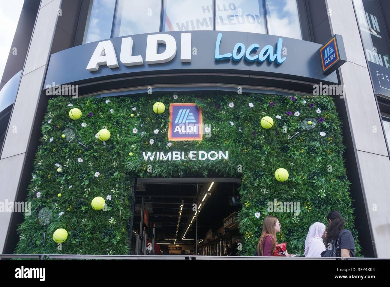 Wimbledon Championships 2026 Hi res Stock Photography And Images Alamy wimbledon-championships-2026-hi-res-stock-photography-and-images-alamy