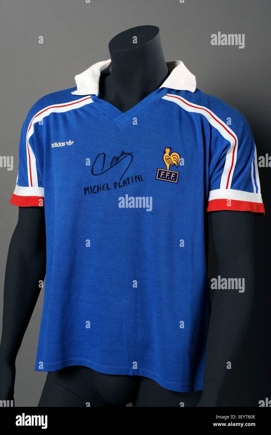 Michel platini france 1986 hi-res stock photography and images - Alamy