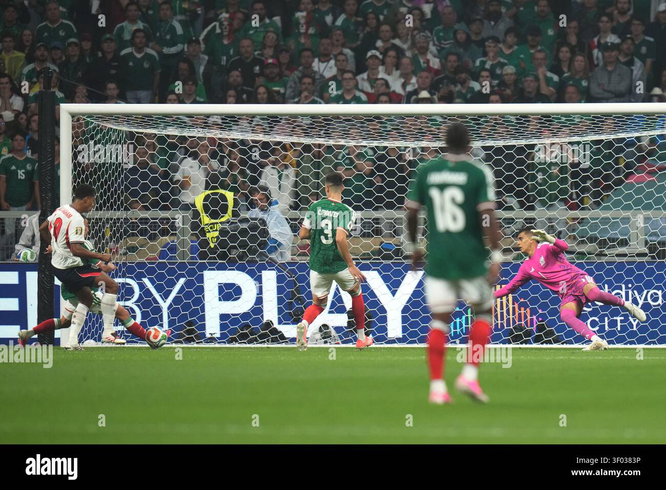 england-s-jude-bellingham-10-scores-the-second-goal-for-his-team