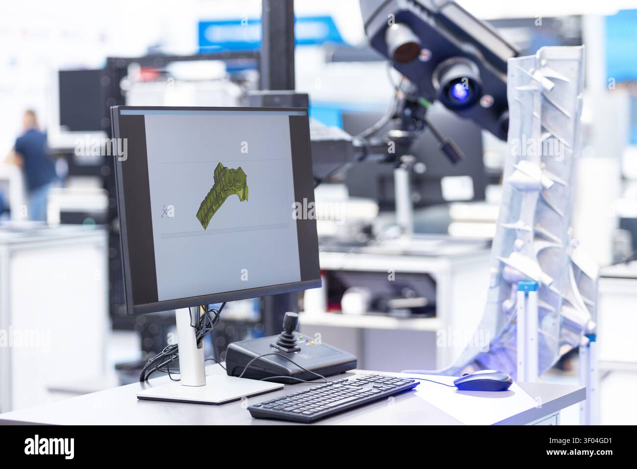 3D metrology workstation measuring industrial component with optical coordinate measuring machine, CAD model visualization, quality control, reverse e Stock Photo