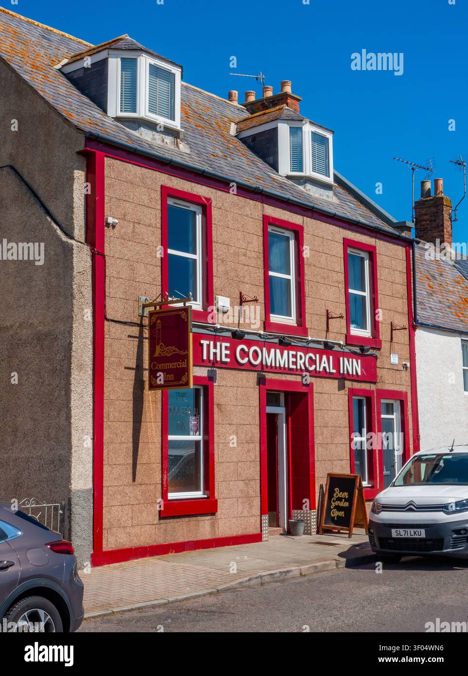 The Commercial Inn pub in Arbroath, Angus, Scotland Stock Photo