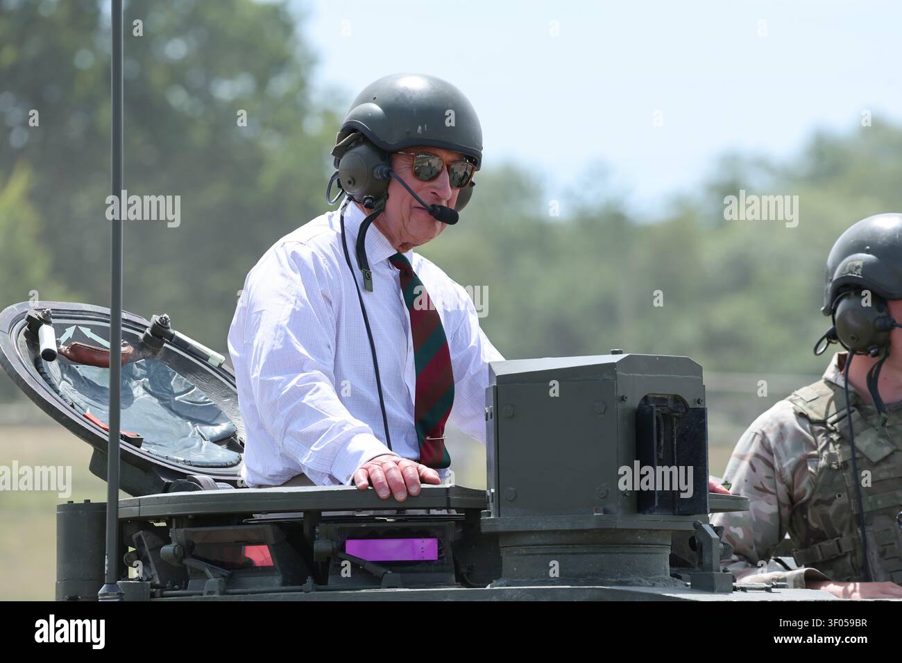 King charles rides in challenger hi-res stock photography and images ...