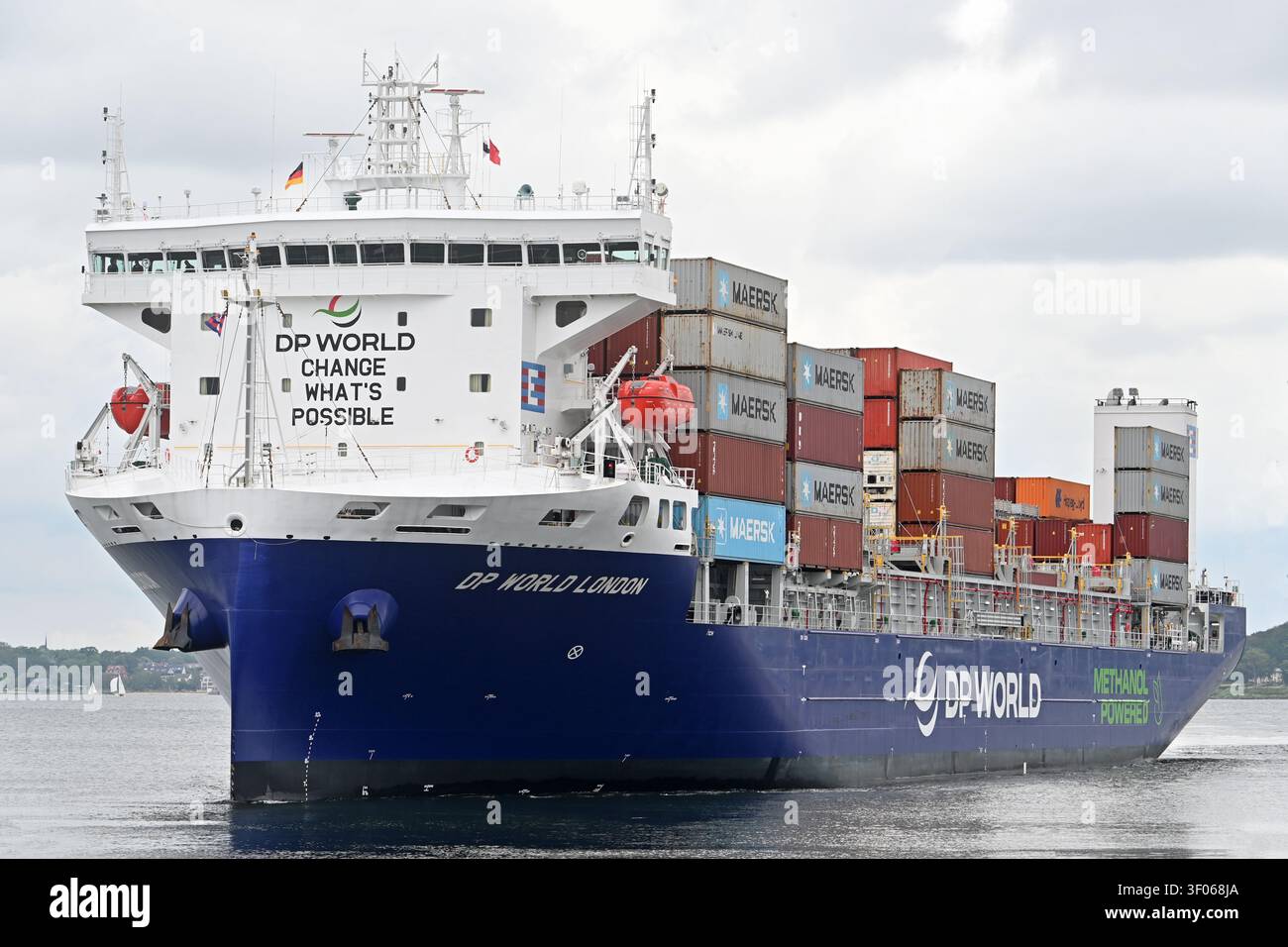 Containership DP WORLD LONDON at the Kiel fjord Stock Photo