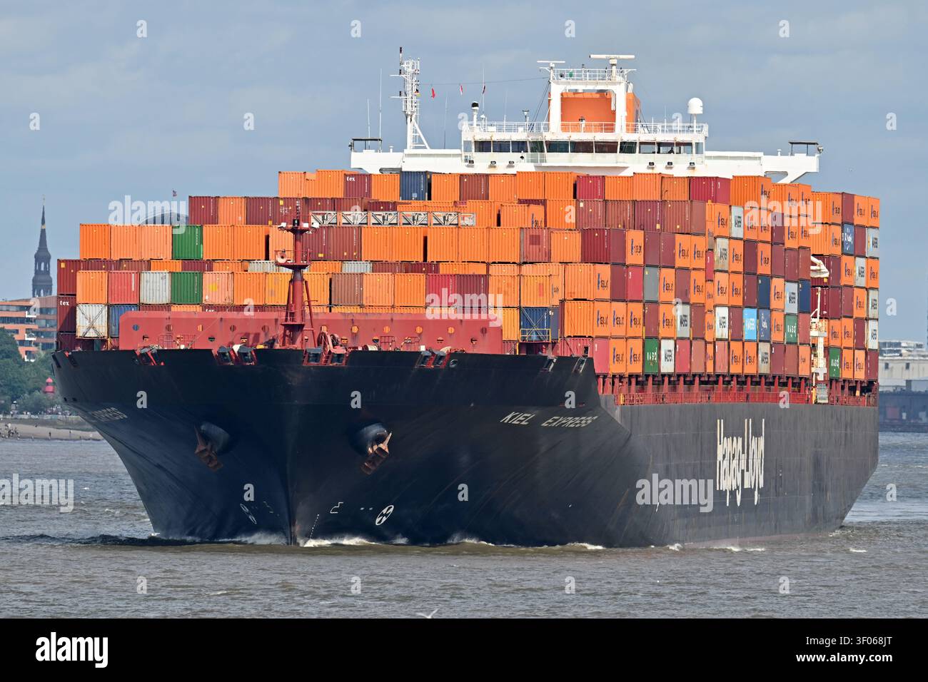 Containership KIEL EXPRESS outbound from Hamburg Stock Photo