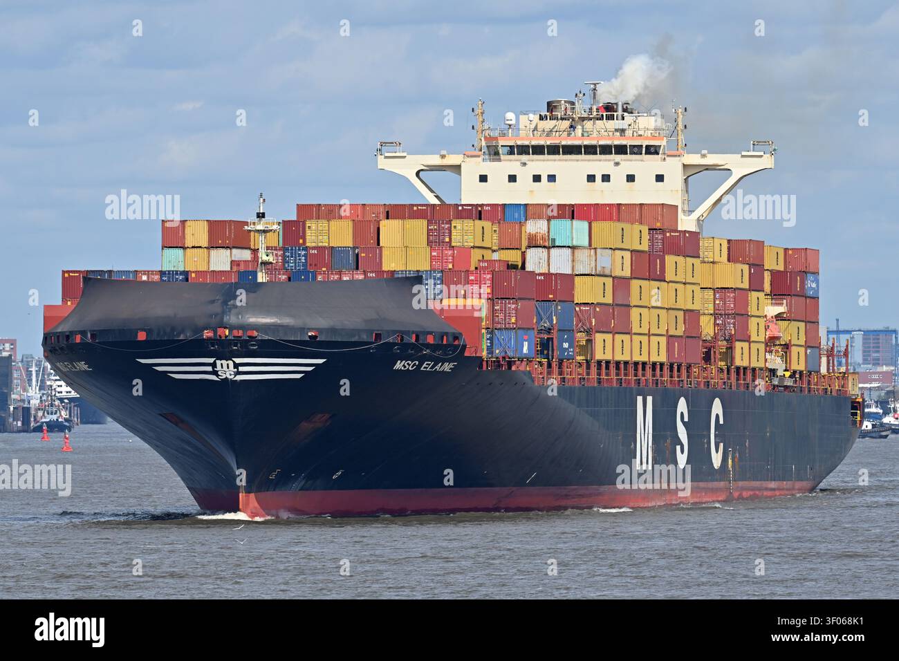 Containership MSC ELAINE outbound from Hamburg Stock Photo