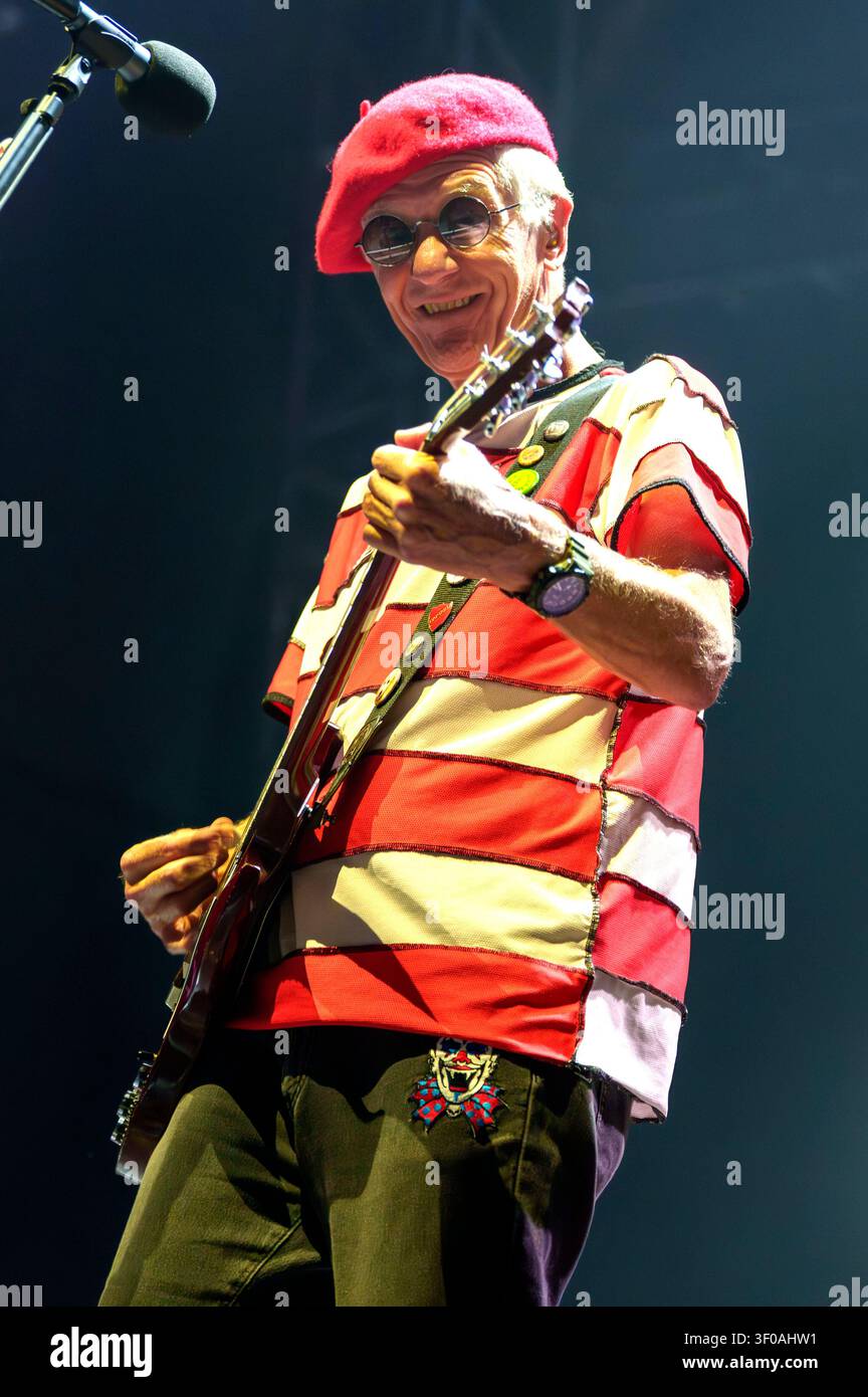 Captain sensible hi-res stock photography and images - Alamy