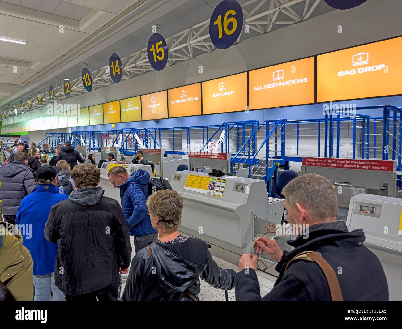 Easyjet airport bag drop check-in for flight Stock Photo
